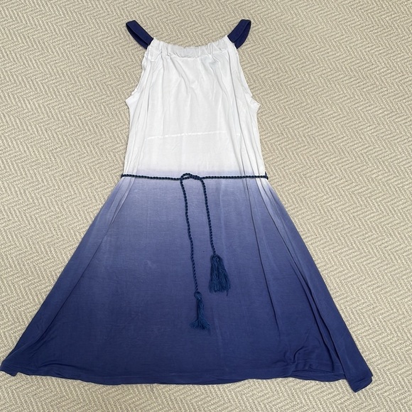 TILII Ombré Dress with Rope and Tassel Belt - Picture 2 of 4